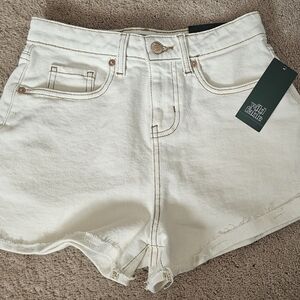 Wild Fable Women's Cream Shorts